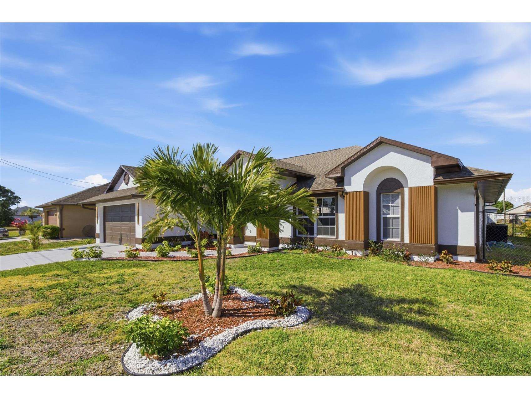 619 SW 26th Terrace Cape Coral FL 33914 A4684343 image1