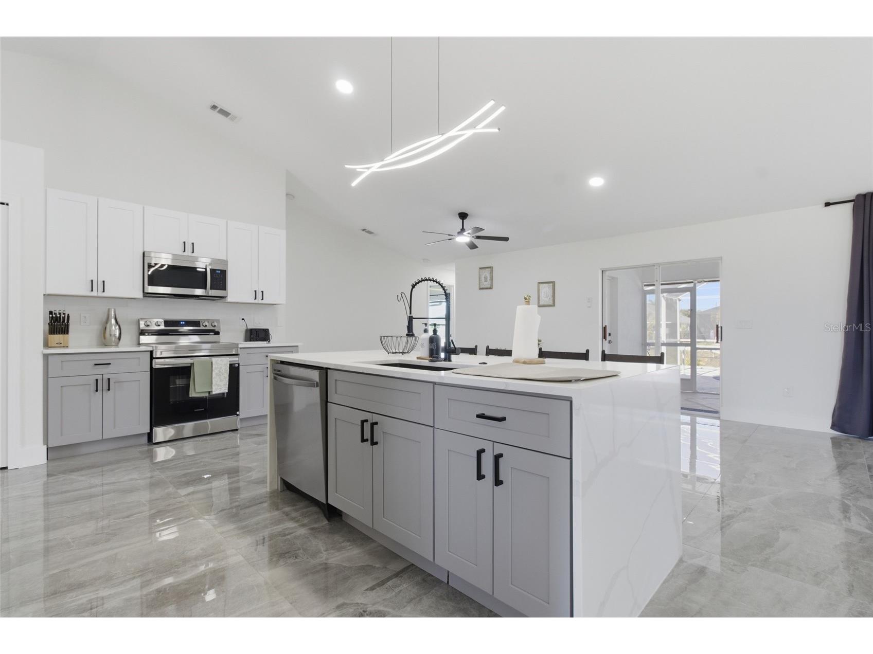 619 SW 26th Terrace Cape Coral FL 33914 A4684343 image18