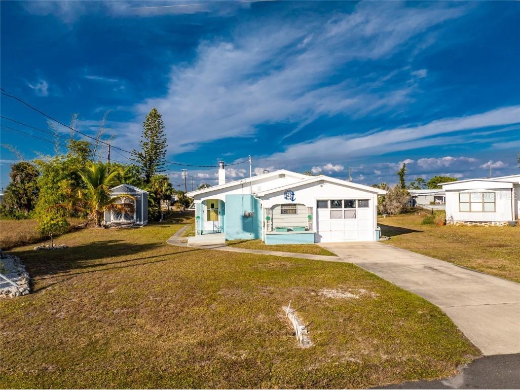 619 Via Cala Englewood FL 34224 D6144942 image1