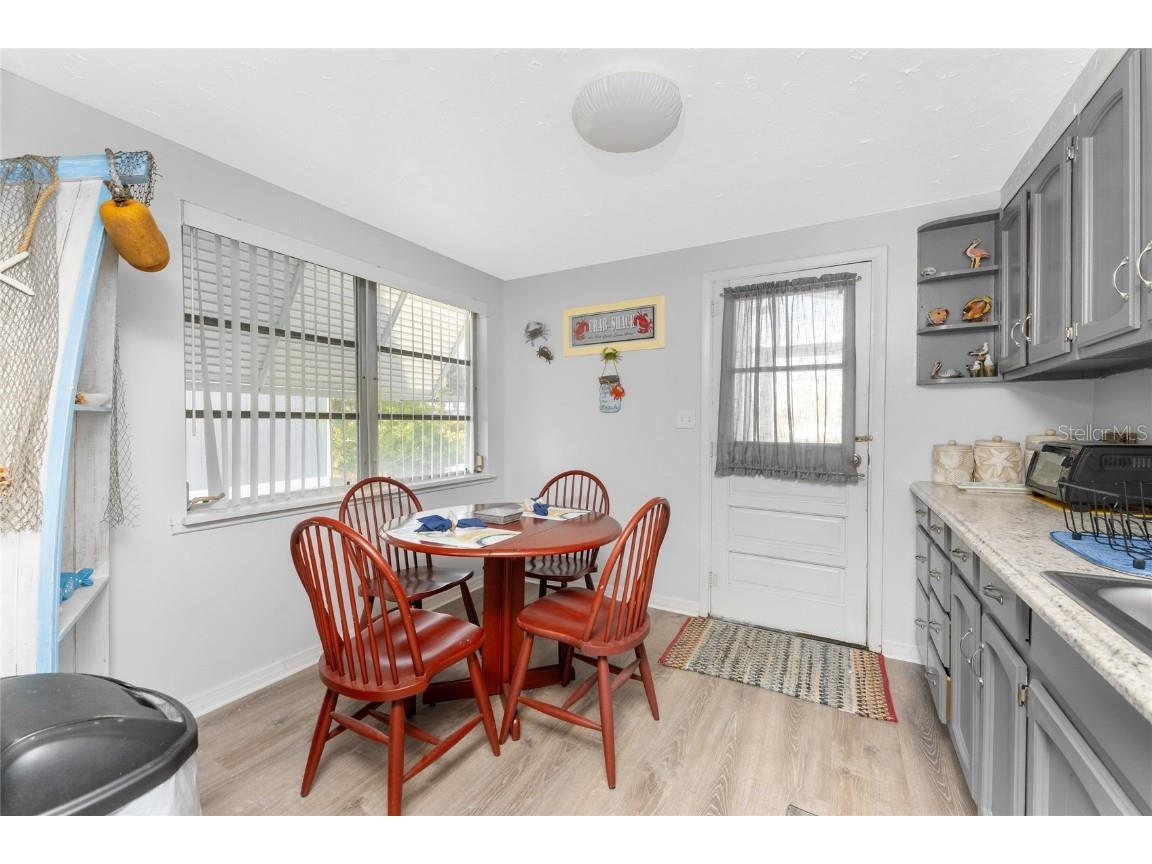 619 Via Cala Englewood FL 34224 D6144942 image8