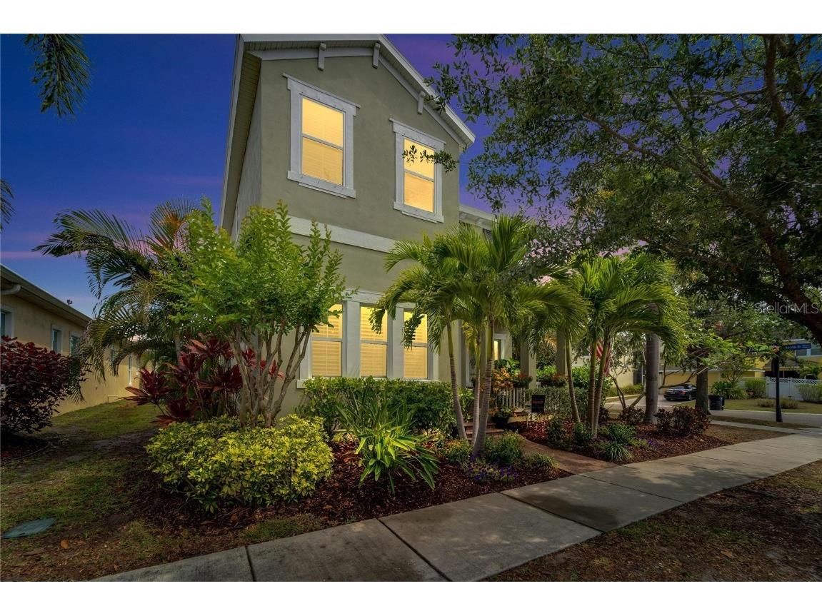 619 Winterside Drive Apollo Beach FL 33572 T3441899 image1