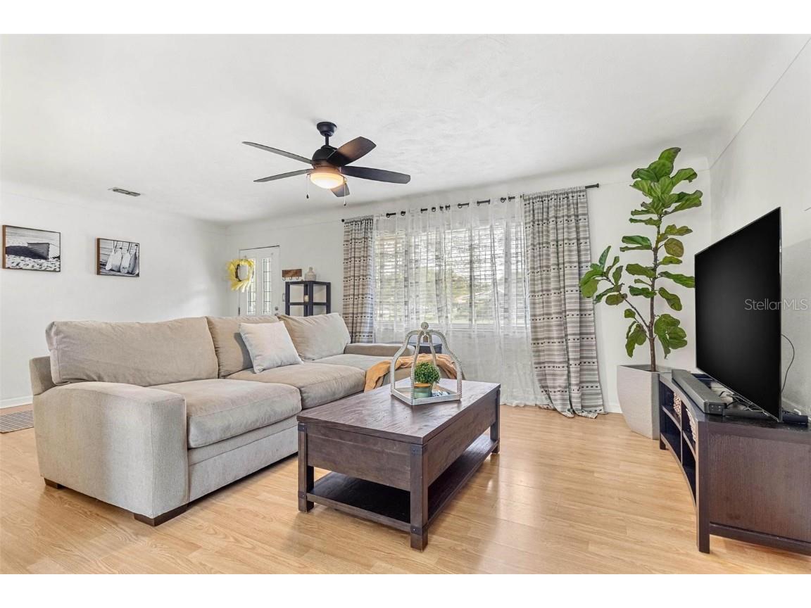 6190 36th Avenue N Saint Petersburg FL 33710 TB8451280 image5