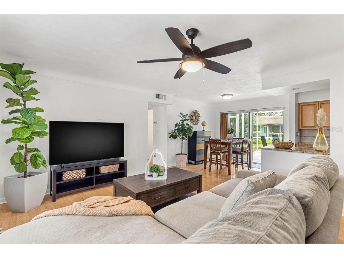 6190 36th Avenue N Saint Petersburg FL 33710 TB8451280 image6