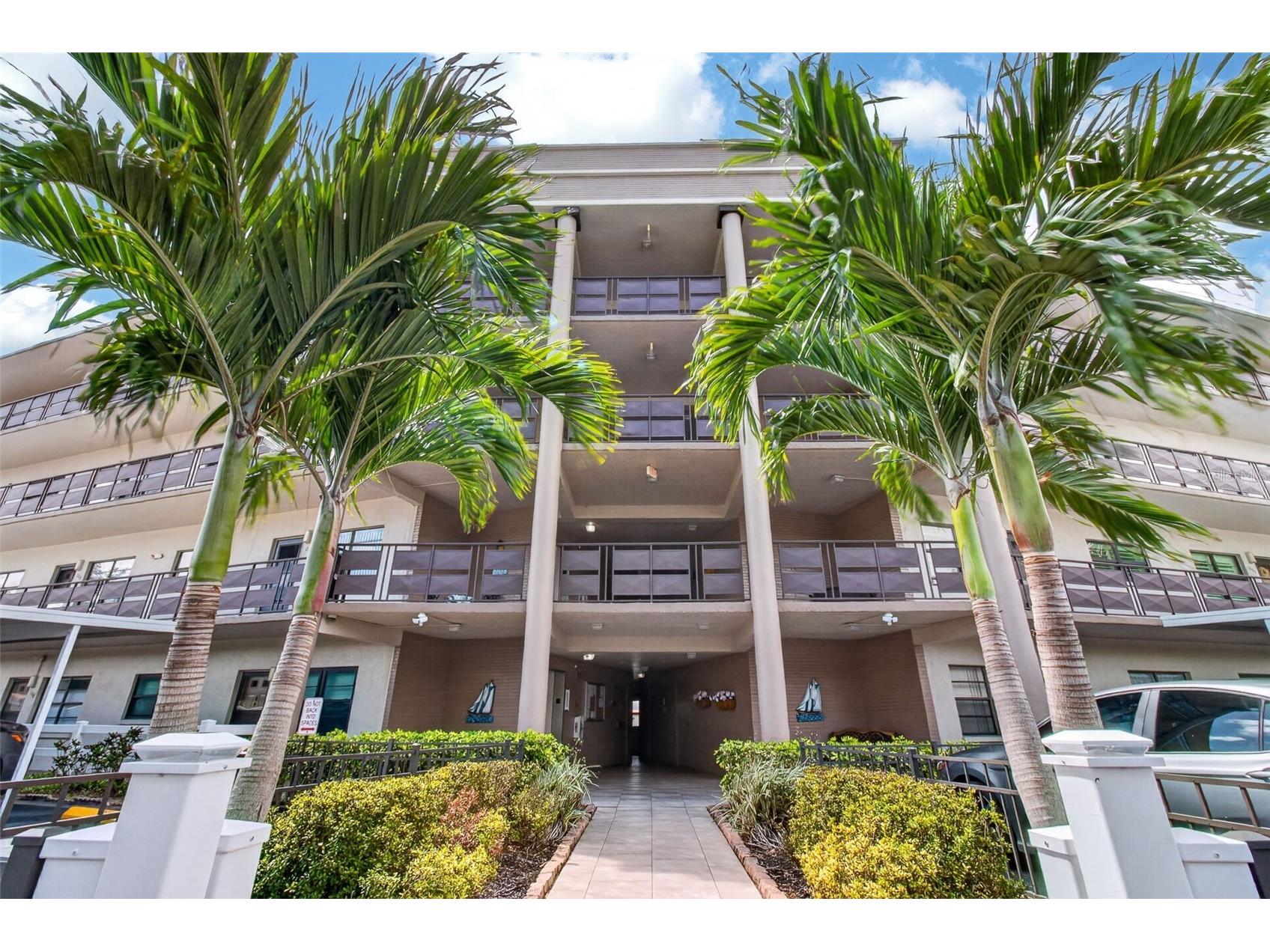 6190 80th Street N #410 Saint Petersburg FL 33709 TB8495686 image1