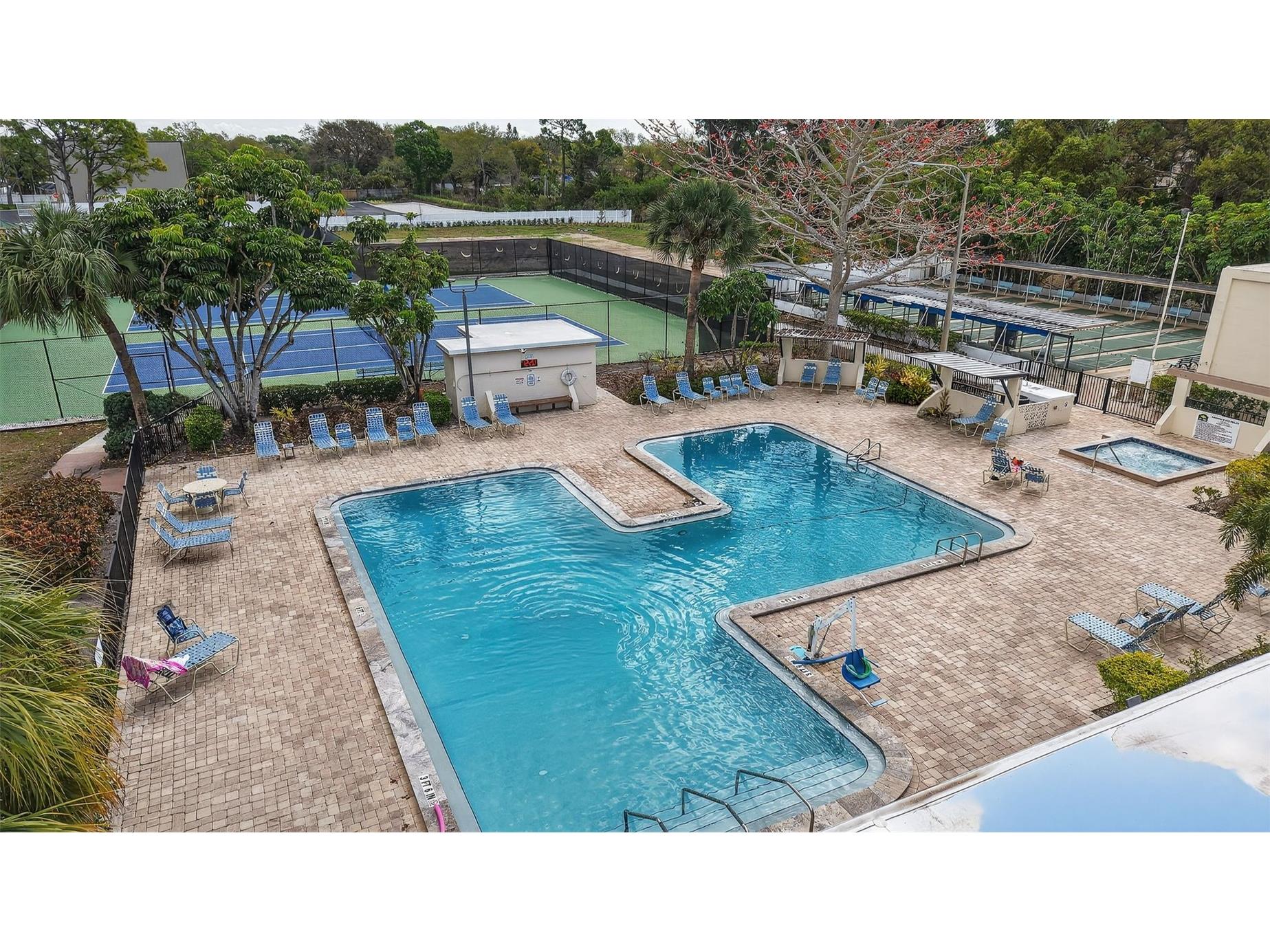 6190 80th Street N #410 Saint Petersburg FL 33709 TB8495686 image17