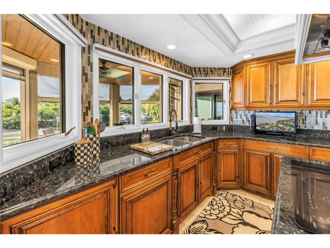 6191 51st Street S Saint Petersburg FL 33715 TB8434212 image33