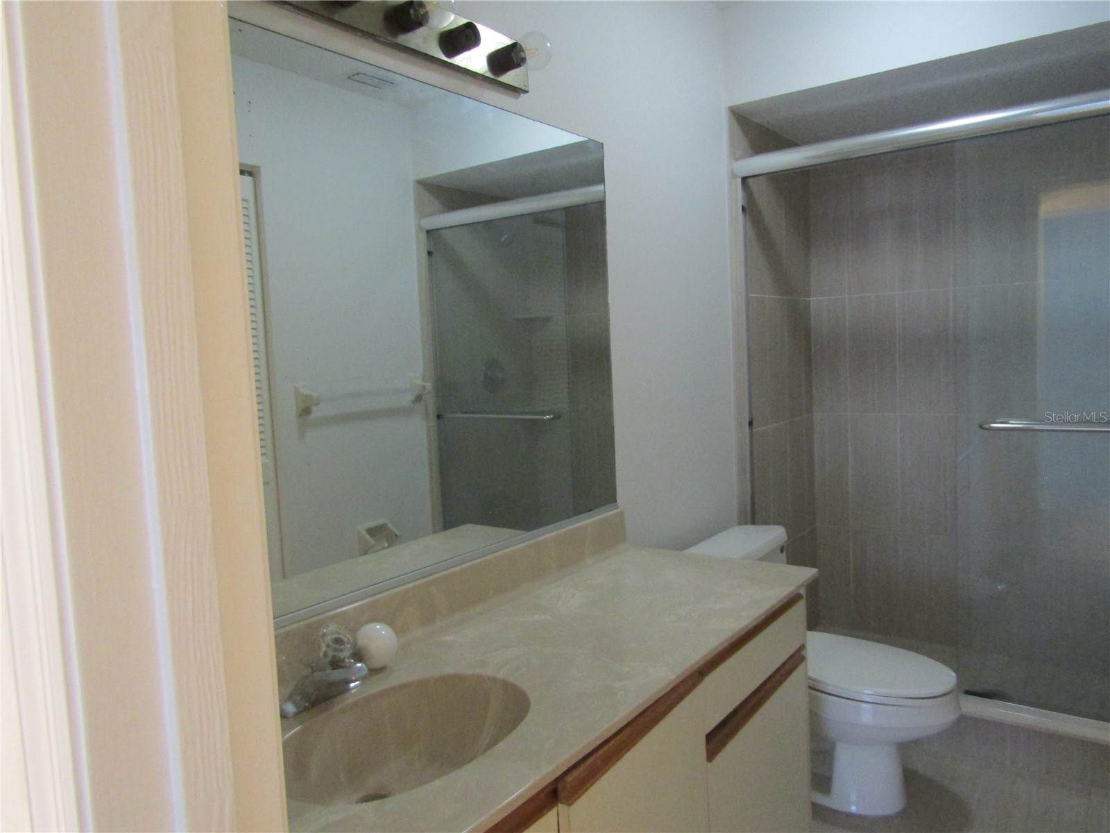 6191 Timberlake Drive #A-6 Sarasota FL 34243 A4690863 image14