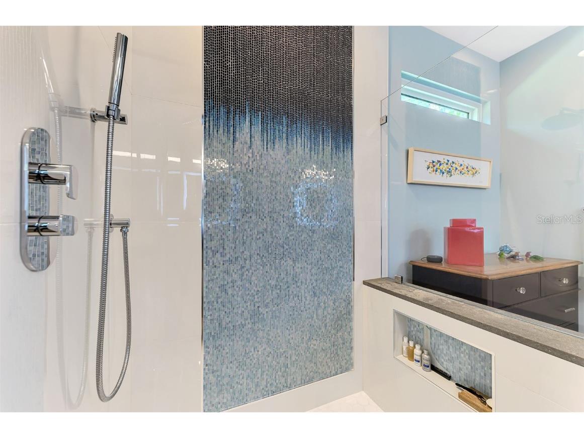 6193 Abaco Drive Sarasota FL 34238 A4670302 image37