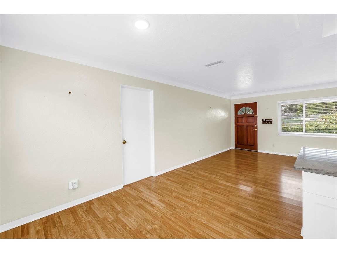 6195 28th Avenue N Saint Petersburg FL 33710 TB8395970 image11