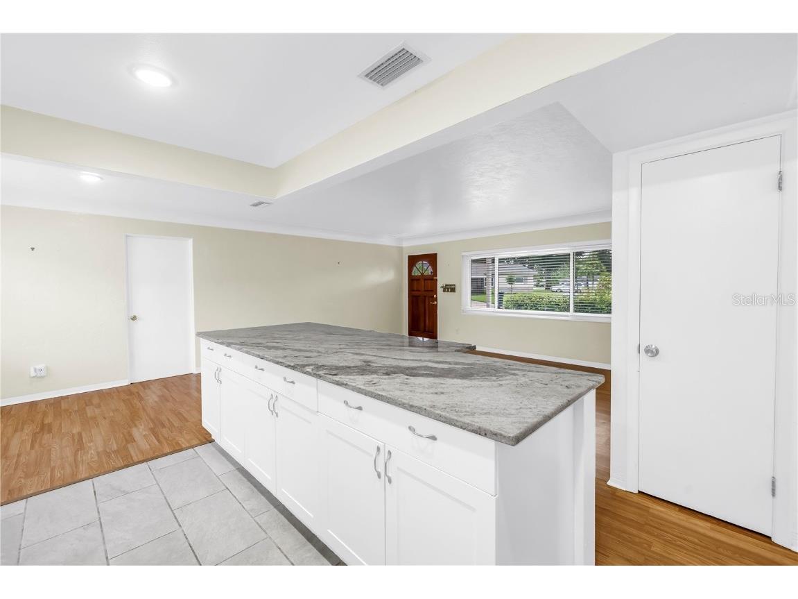 6195 28th Avenue N Saint Petersburg FL 33710 TB8395970 image12