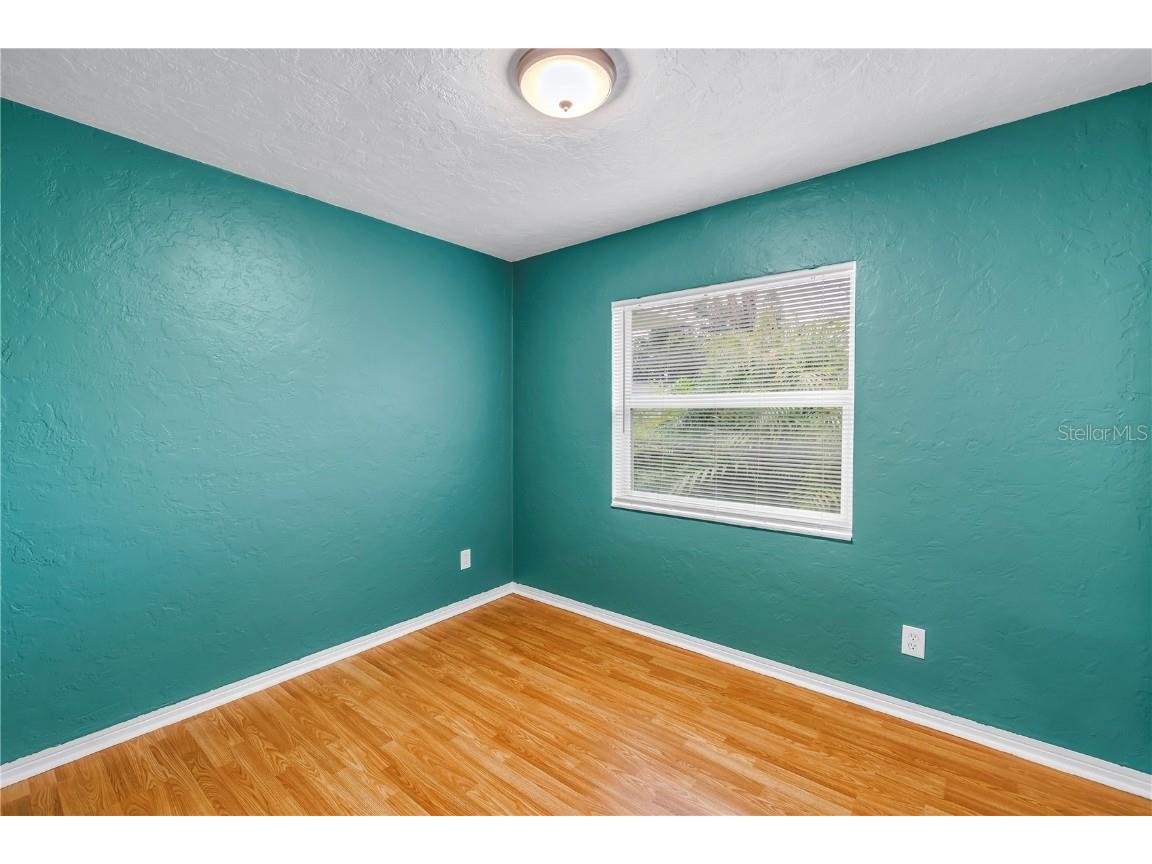 6195 28th Avenue N Saint Petersburg FL 33710 TB8395970 image20