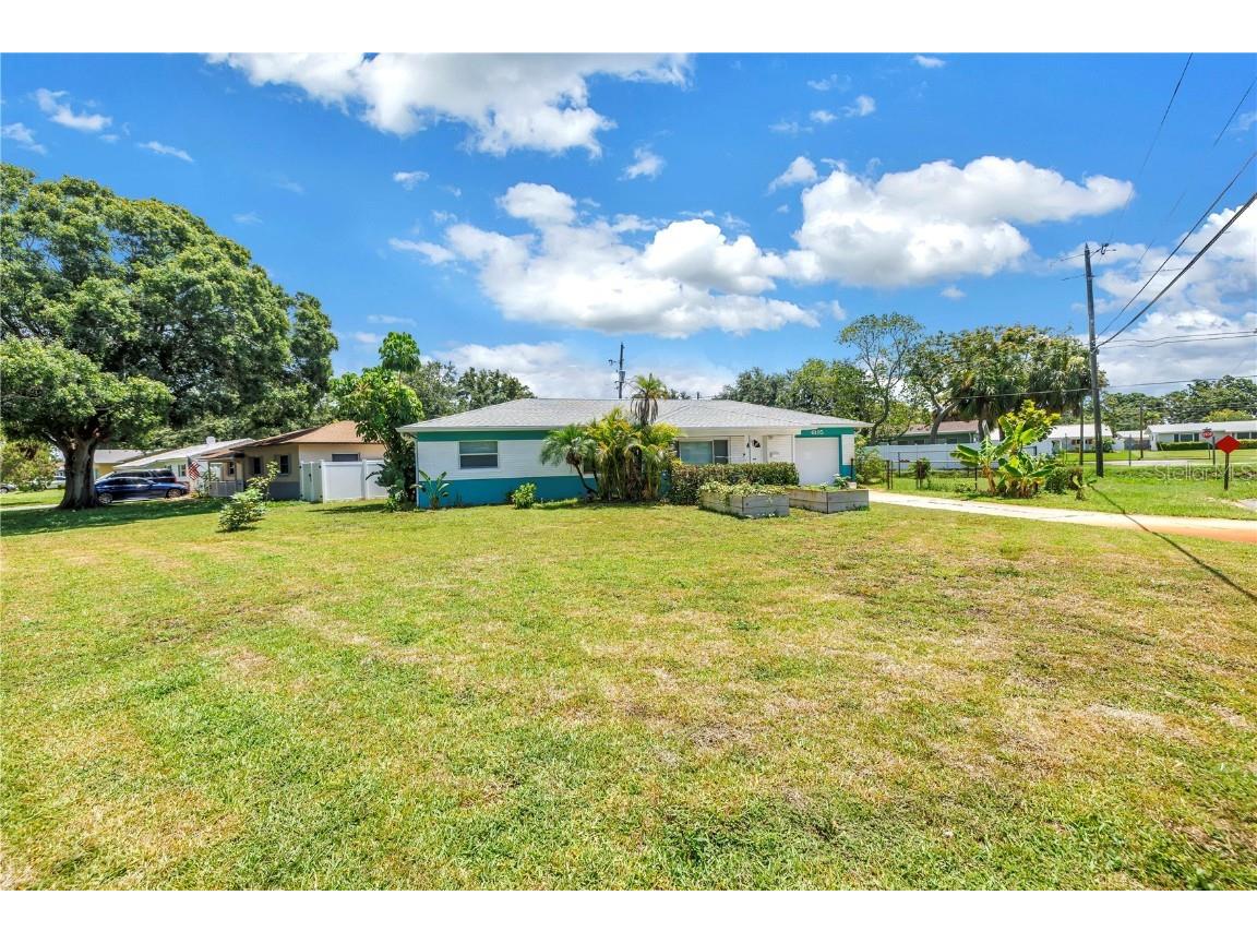 6195 28th Avenue N Saint Petersburg FL 33710 TB8395970 image3