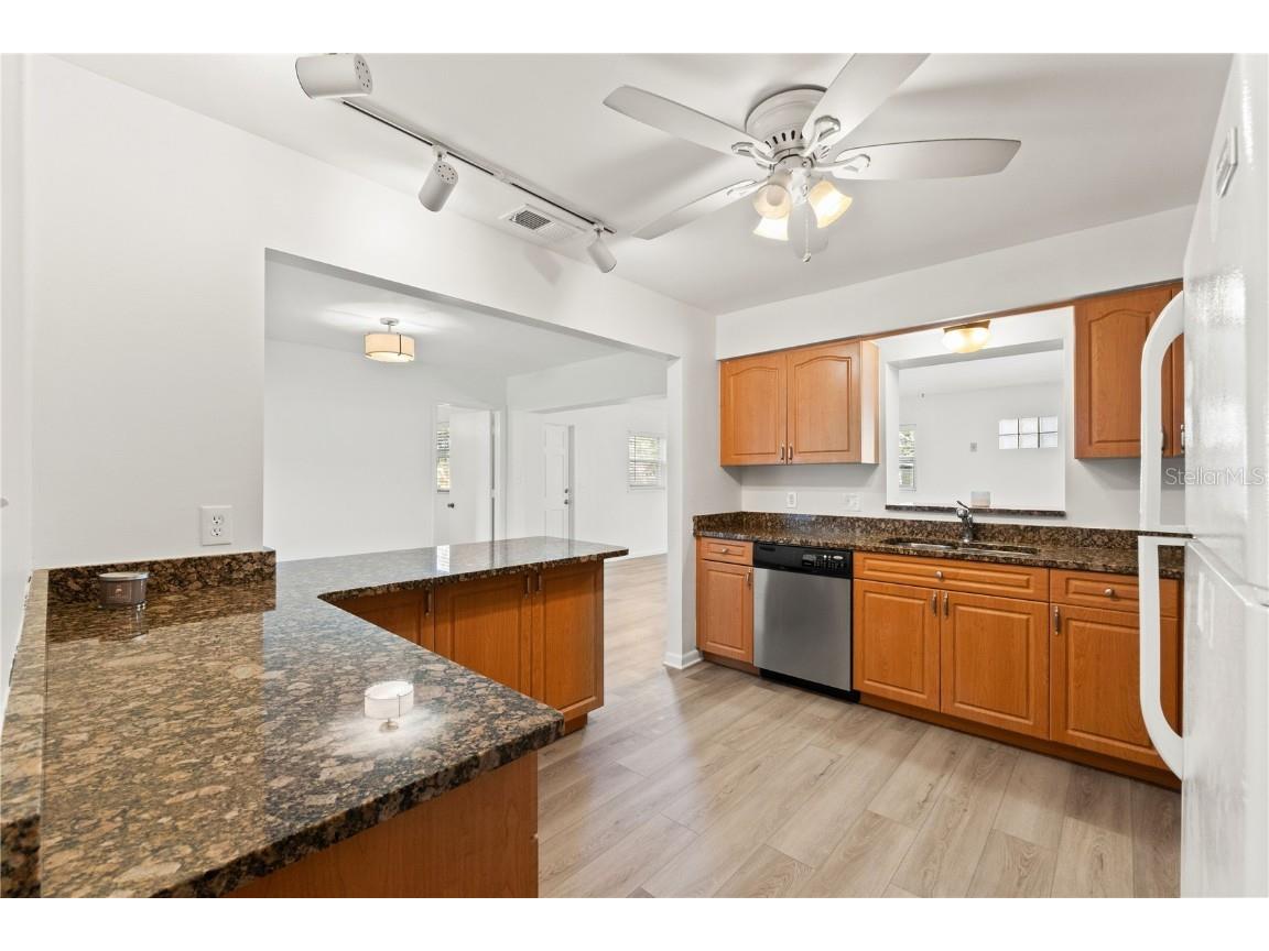 6195 34th Avenue N Saint Petersburg FL 33710 TB8443512 image10