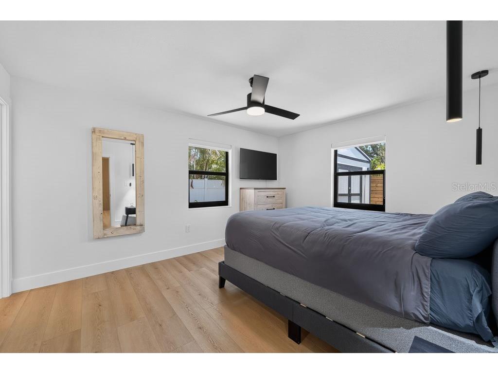 6196 44th Avenue N Saint Petersburg FL 33709 TB8523320 image21