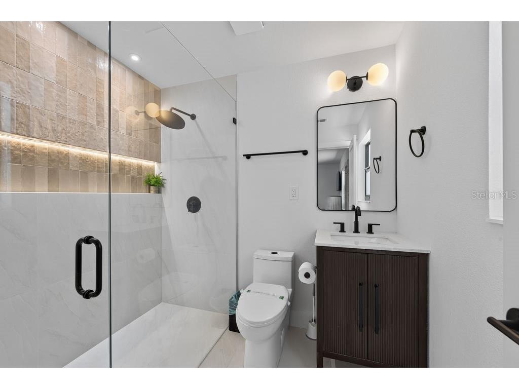6196 44th Avenue N Saint Petersburg FL 33709 TB8523320 image25