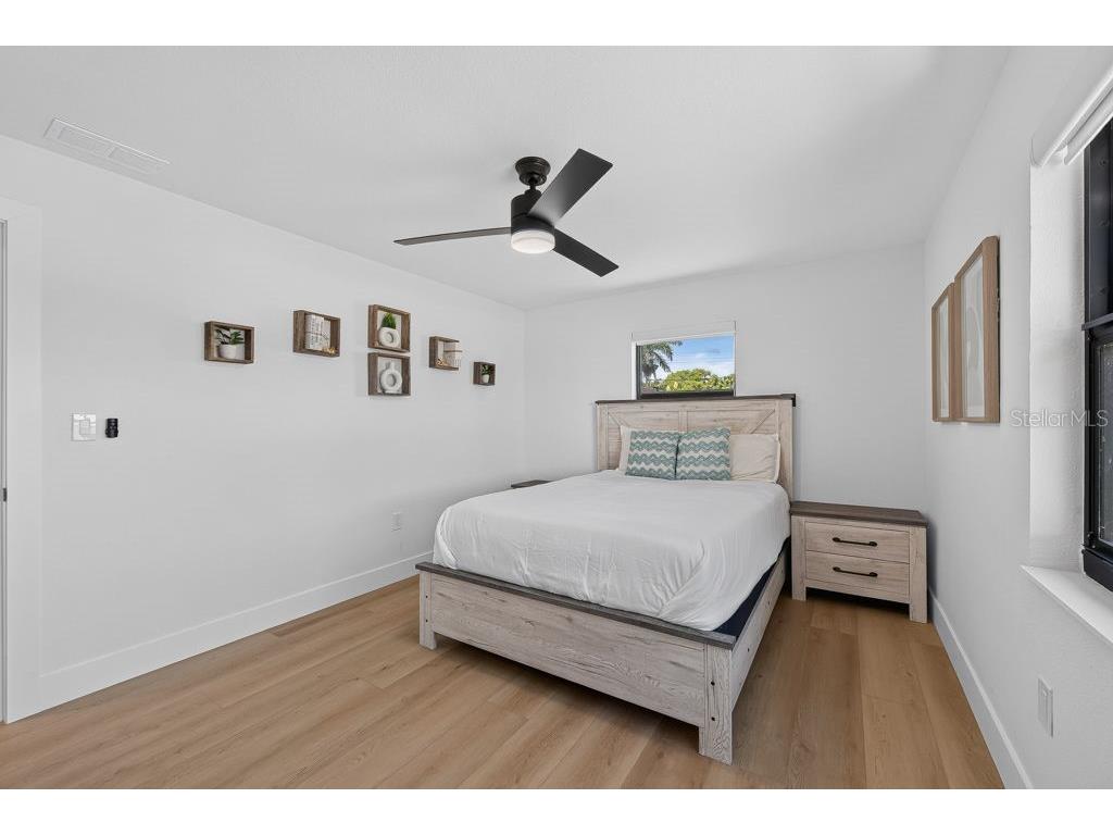 6196 44th Avenue N Saint Petersburg FL 33709 TB8523320 image28