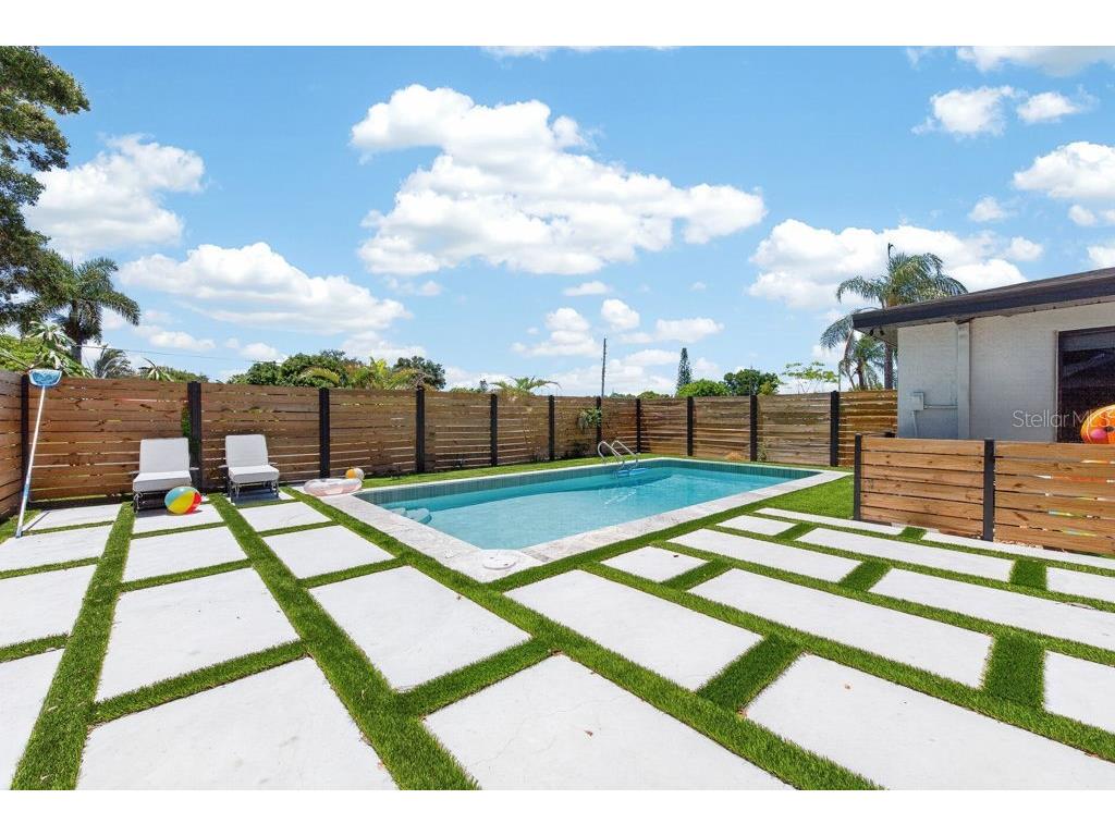 6196 44th Avenue N Saint Petersburg FL 33709 TB8523320 image36