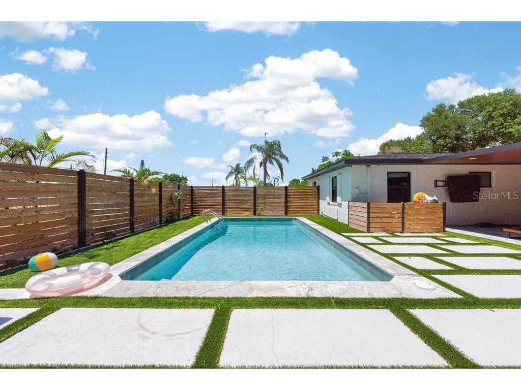6196 44th Avenue N Saint Petersburg FL 33709 TB8523320 image37