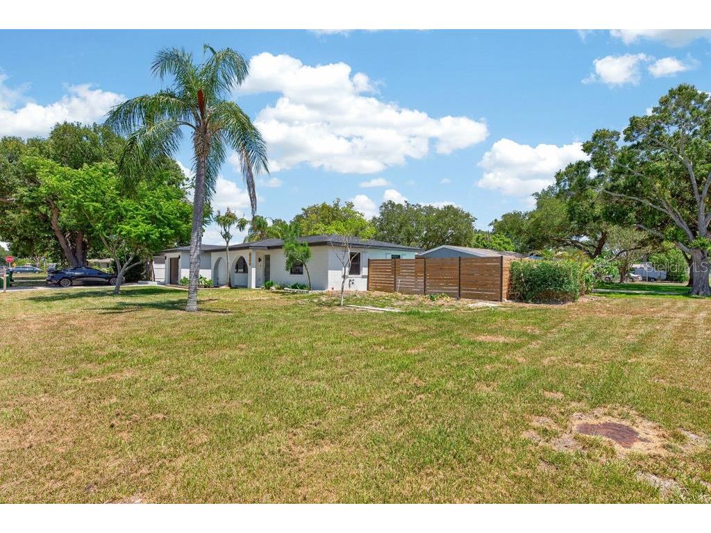 6196 44th Avenue N Saint Petersburg FL 33709 TB8523320 image48