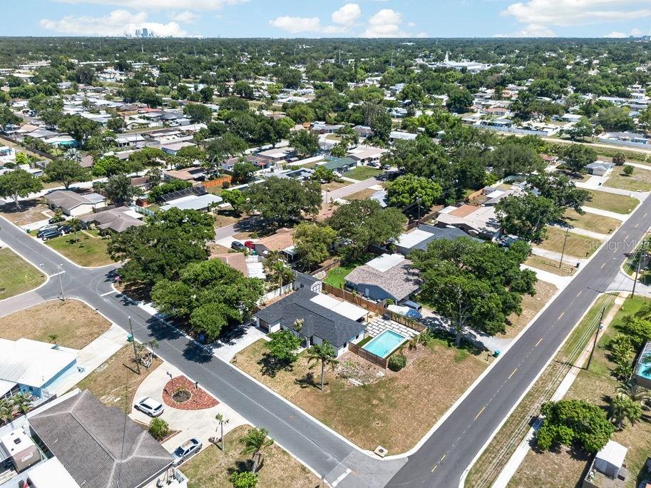 6196 44th Avenue N Saint Petersburg FL 33709 TB8523320 image51