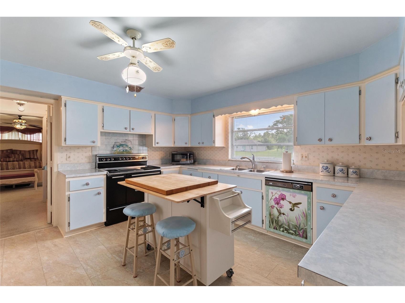 6197 Amaryllis Drive Indian Lake Estates FL 33855 - LAKE WALK IN WATER P4939269 image14