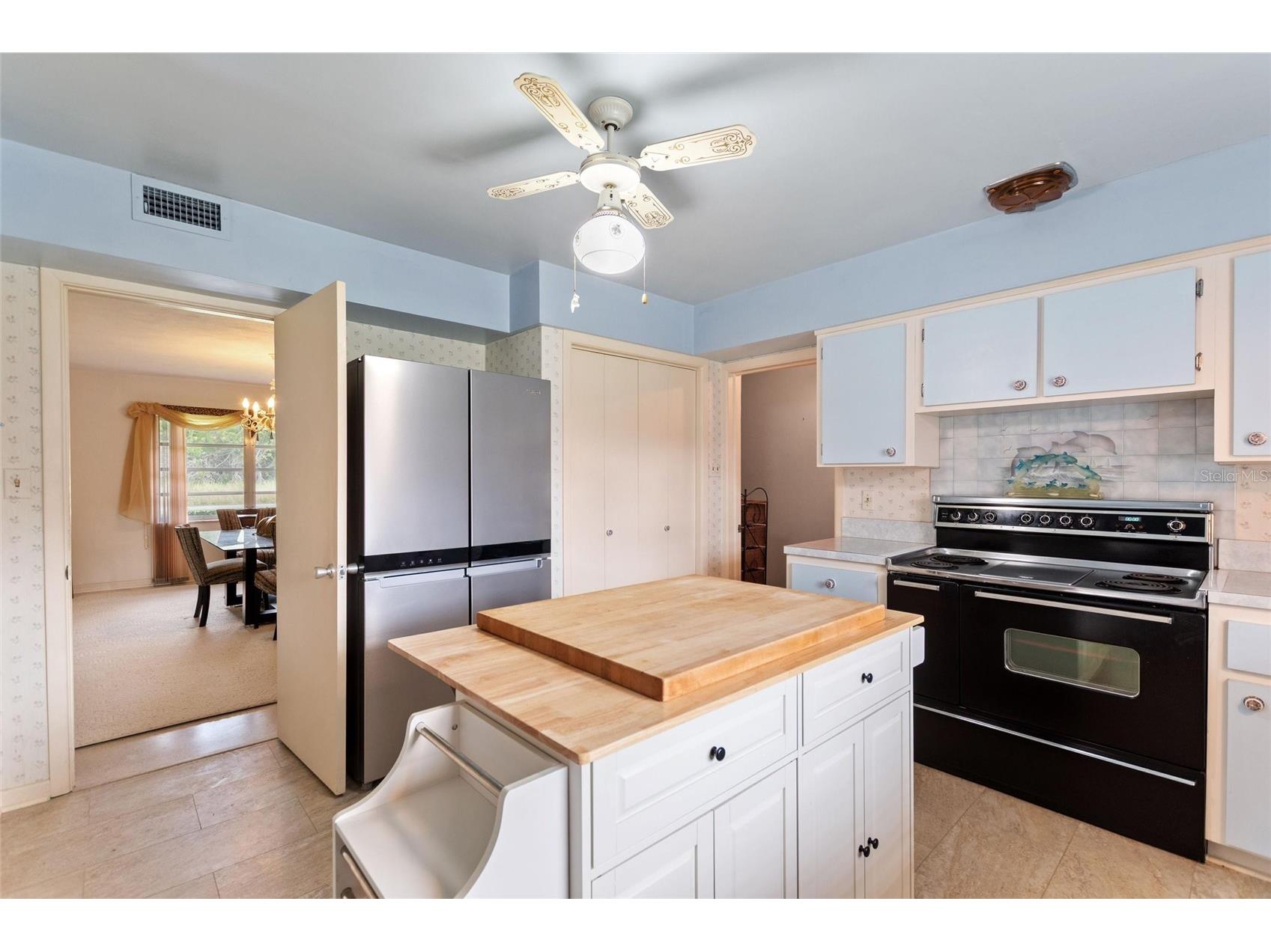 6197 Amaryllis Drive Indian Lake Estates FL 33855 - LAKE WALK IN WATER P4939269 image15