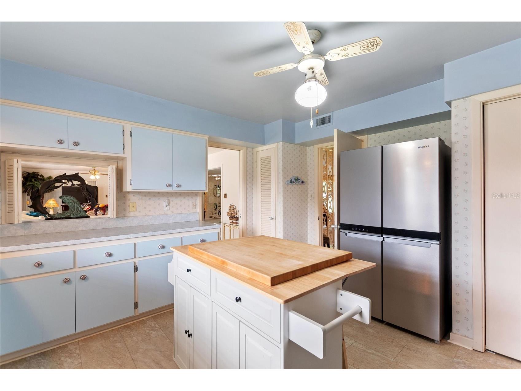 6197 Amaryllis Drive Indian Lake Estates FL 33855 - LAKE WALK IN WATER P4939269 image16