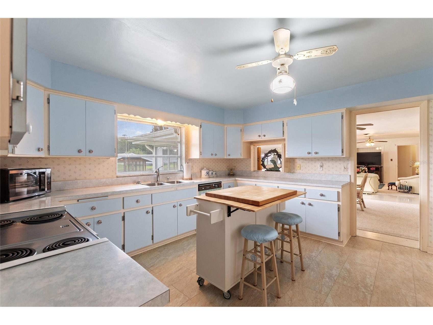 6197 Amaryllis Drive Indian Lake Estates FL 33855 - LAKE WALK IN WATER P4939269 image17