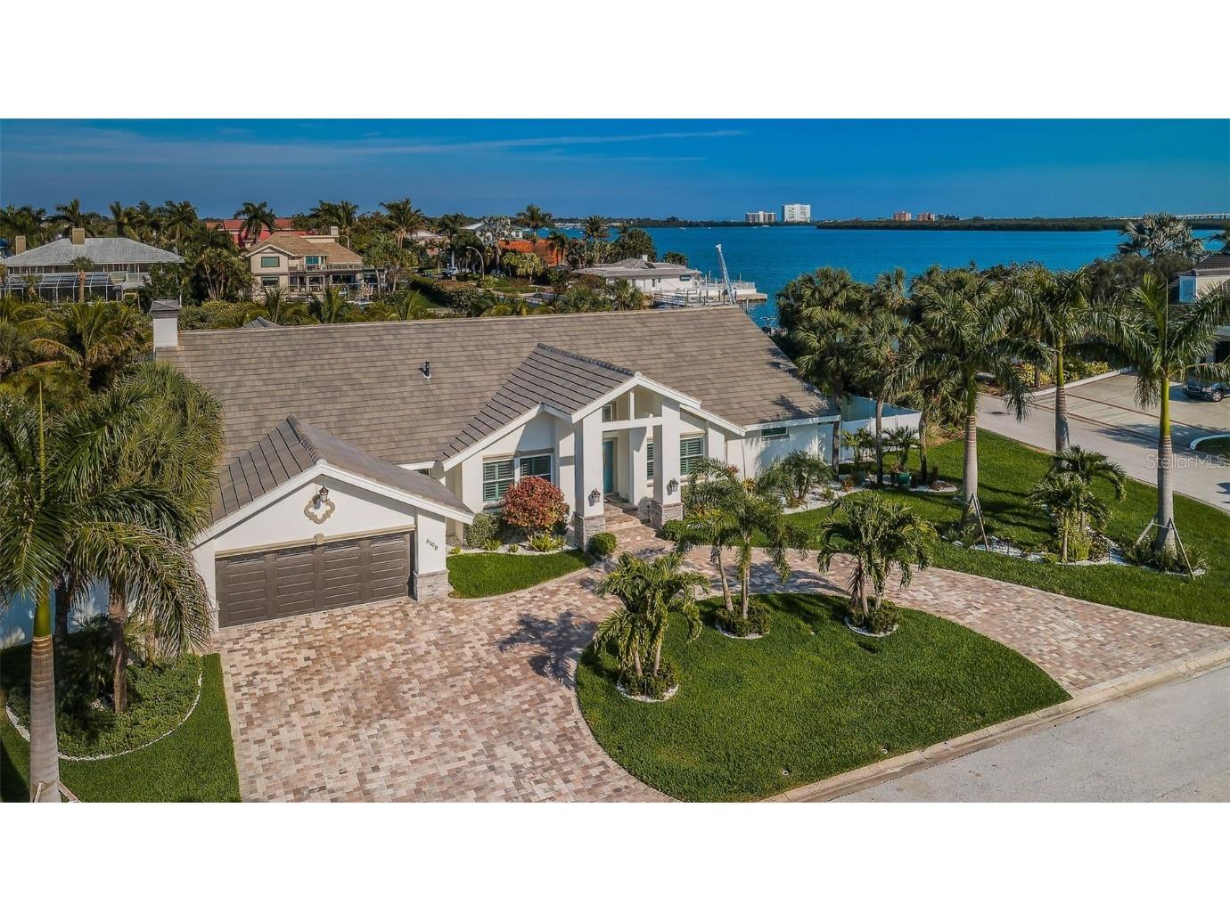 6198 52nd Street S Saint Petersburg FL 33715 - BOCA CIEGA BAY U8192307 image1