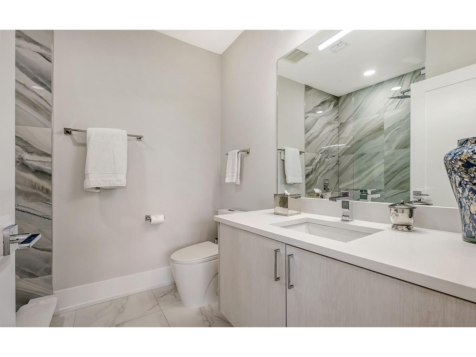 62 Audubon Place Sarasota FL 34237 A4690666 image31