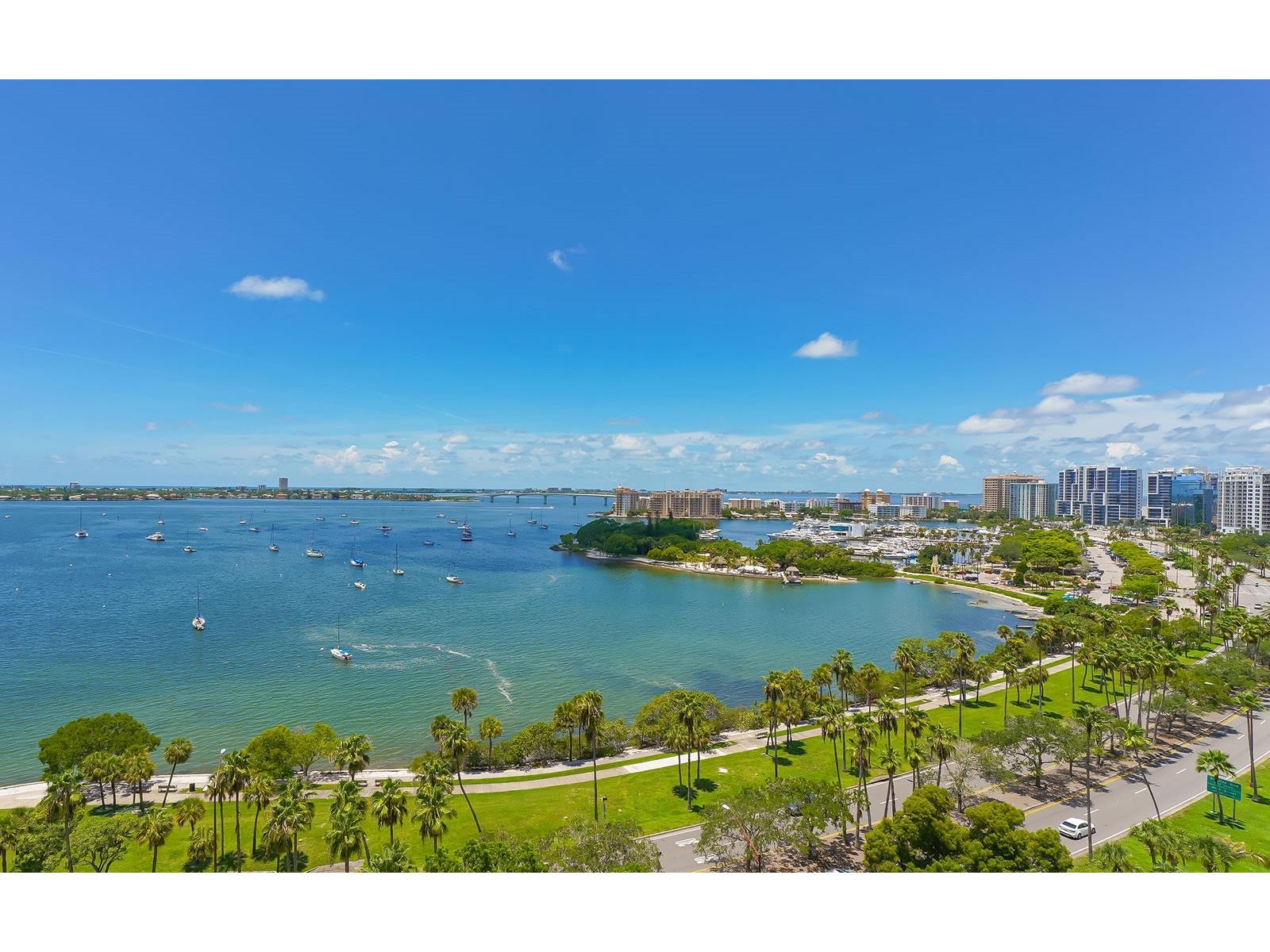 62 Audubon Place Sarasota FL 34237 A4690666 image39