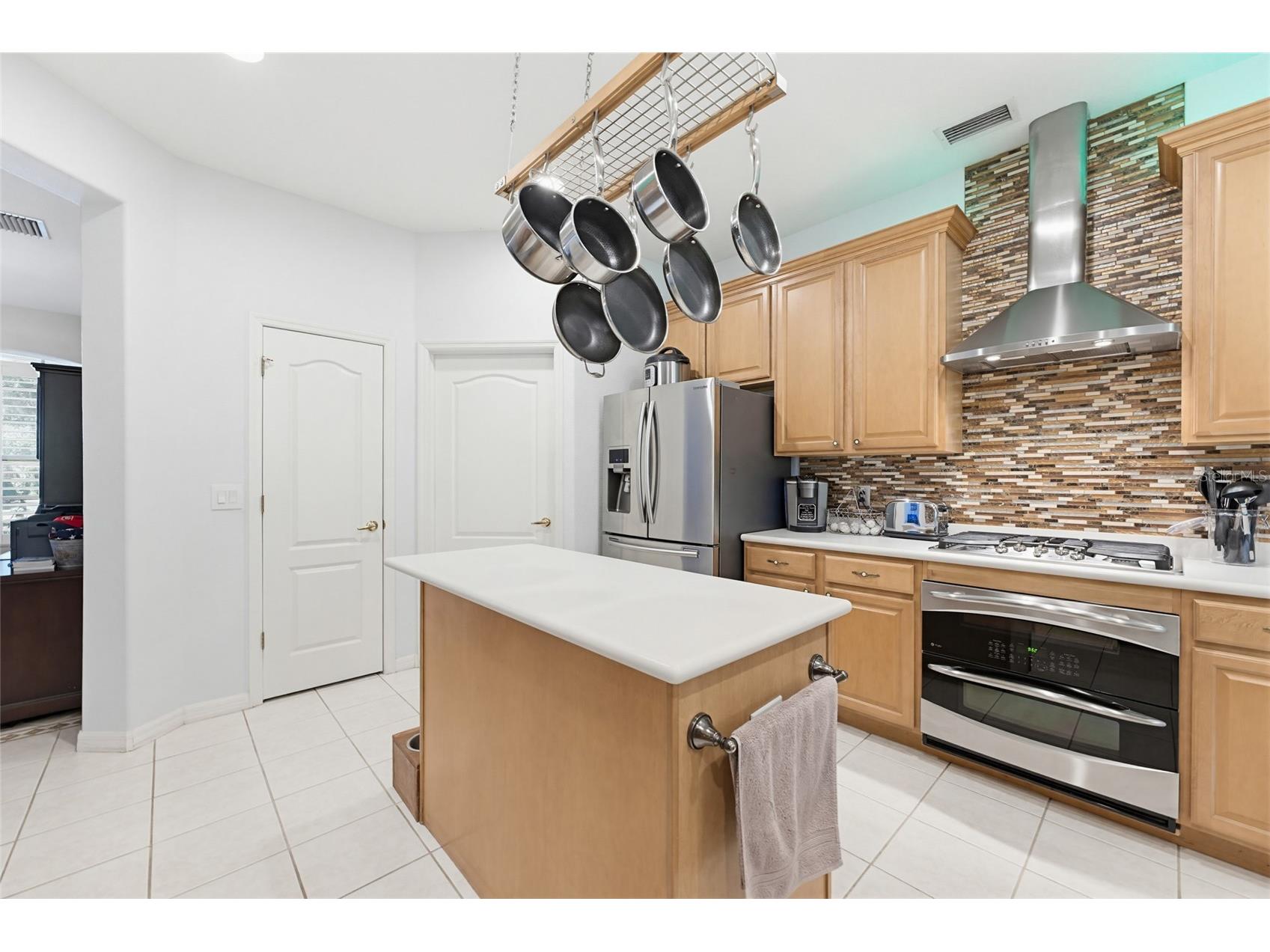 62 Camelot Ridge Drive Brandon FL 33511 TB8505779 image14