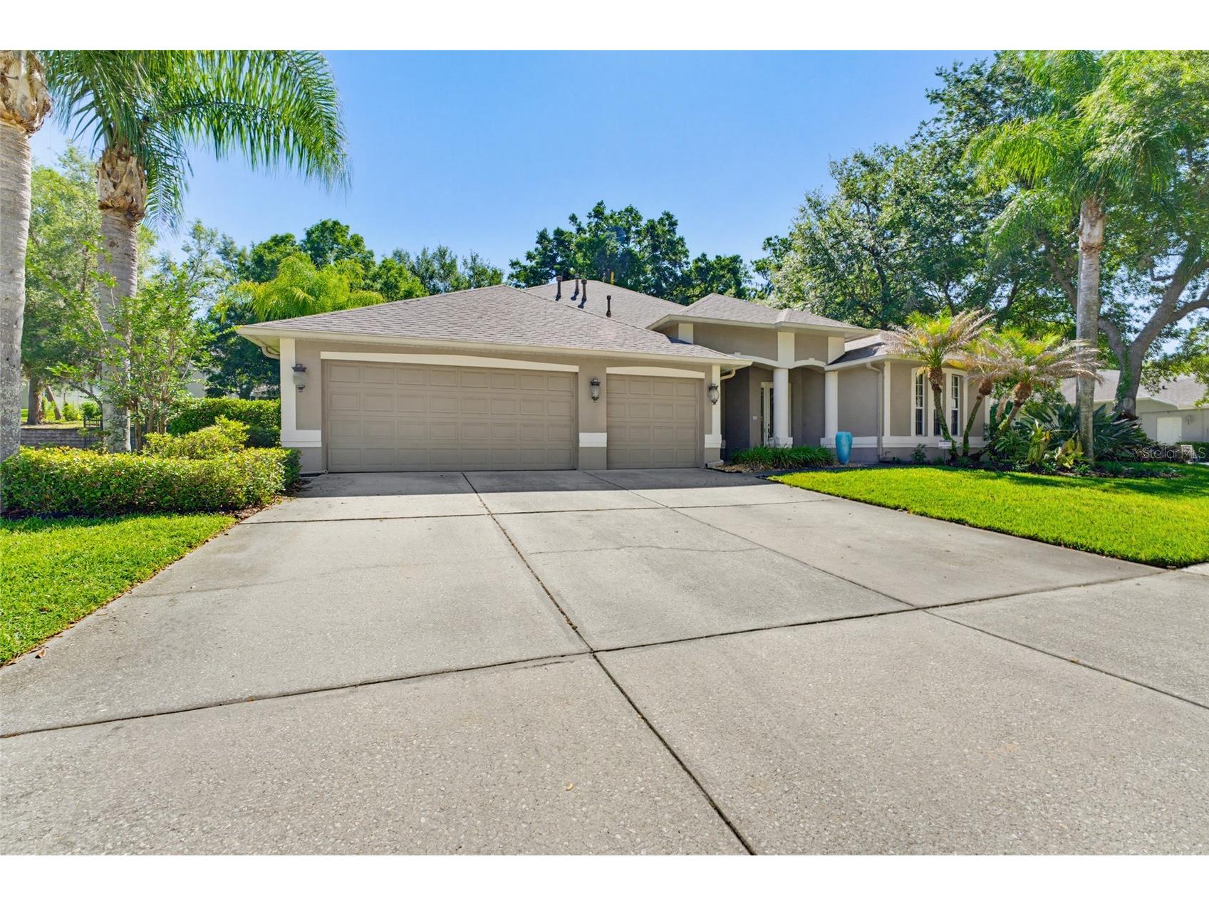 62 Camelot Ridge Drive Brandon FL 33511 TB8505779 image2
