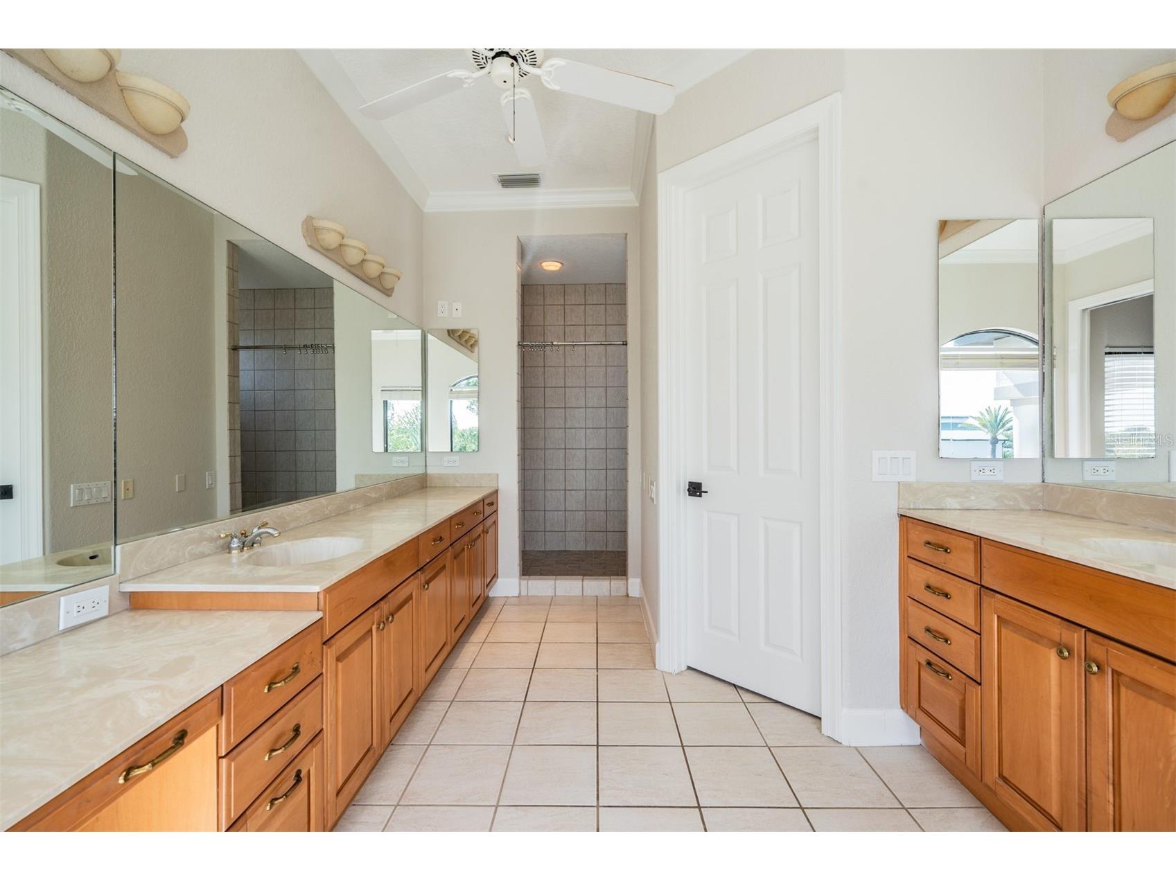 62 Central Court Tarpon Springs FL 34689 TB8492916 image46