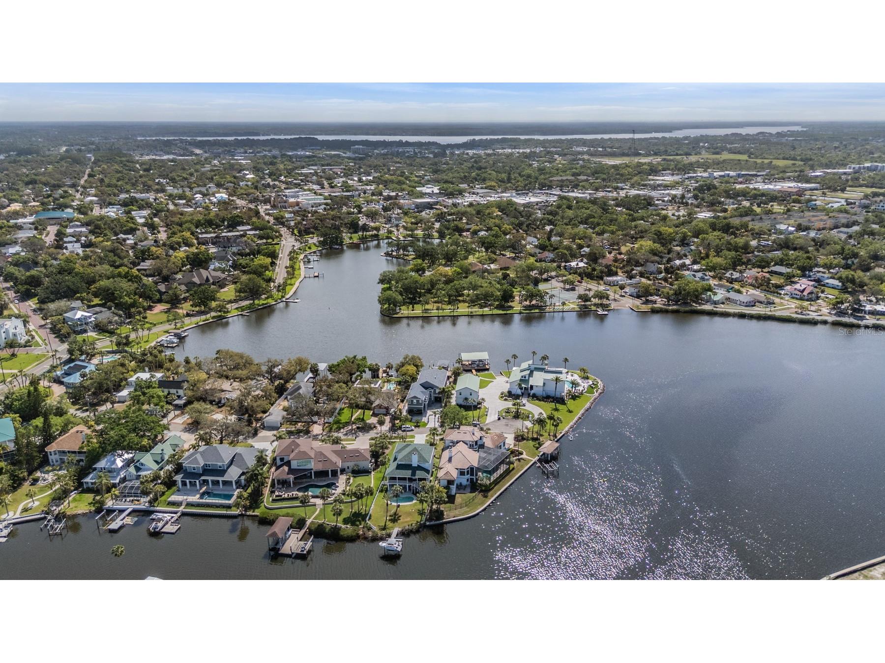 62 Central Court Tarpon Springs FL 34689 TB8492916 image79
