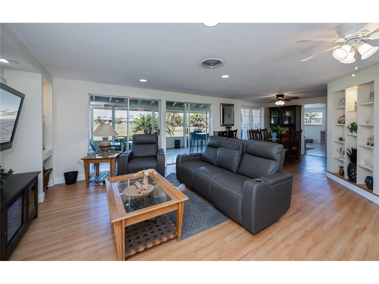 62 Oakland Hills Place Rotonda West FL 33947 D6141512 image9