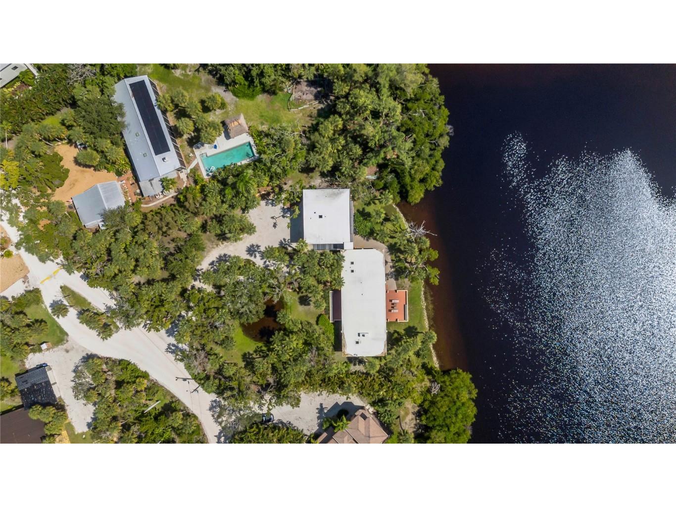 62 Sandy Hook Road S Sarasota FL 34242 A4667491 image3