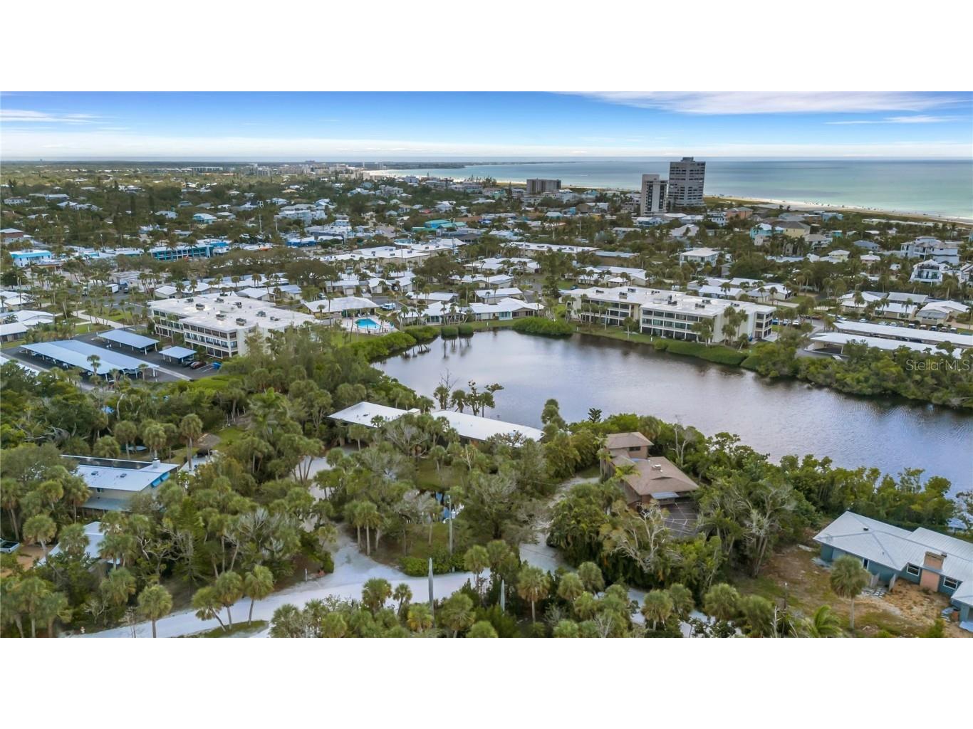 62 Sandy Hook Road S Sarasota FL 34242 A4672139 image11