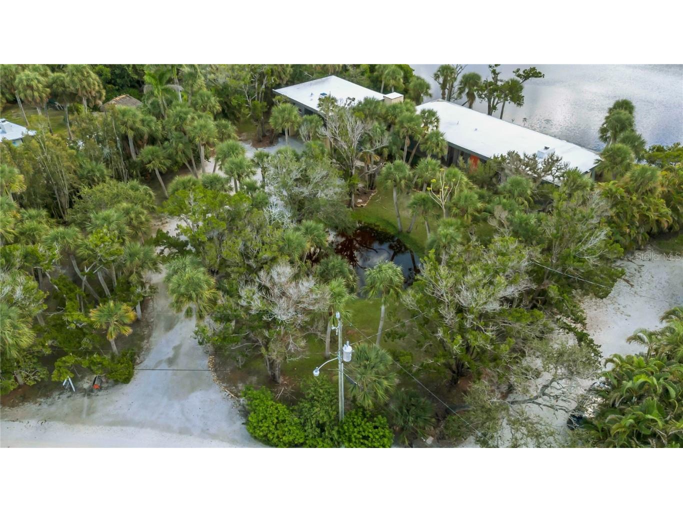 62 Sandy Hook Road S Sarasota FL 34242 A4672139 image7