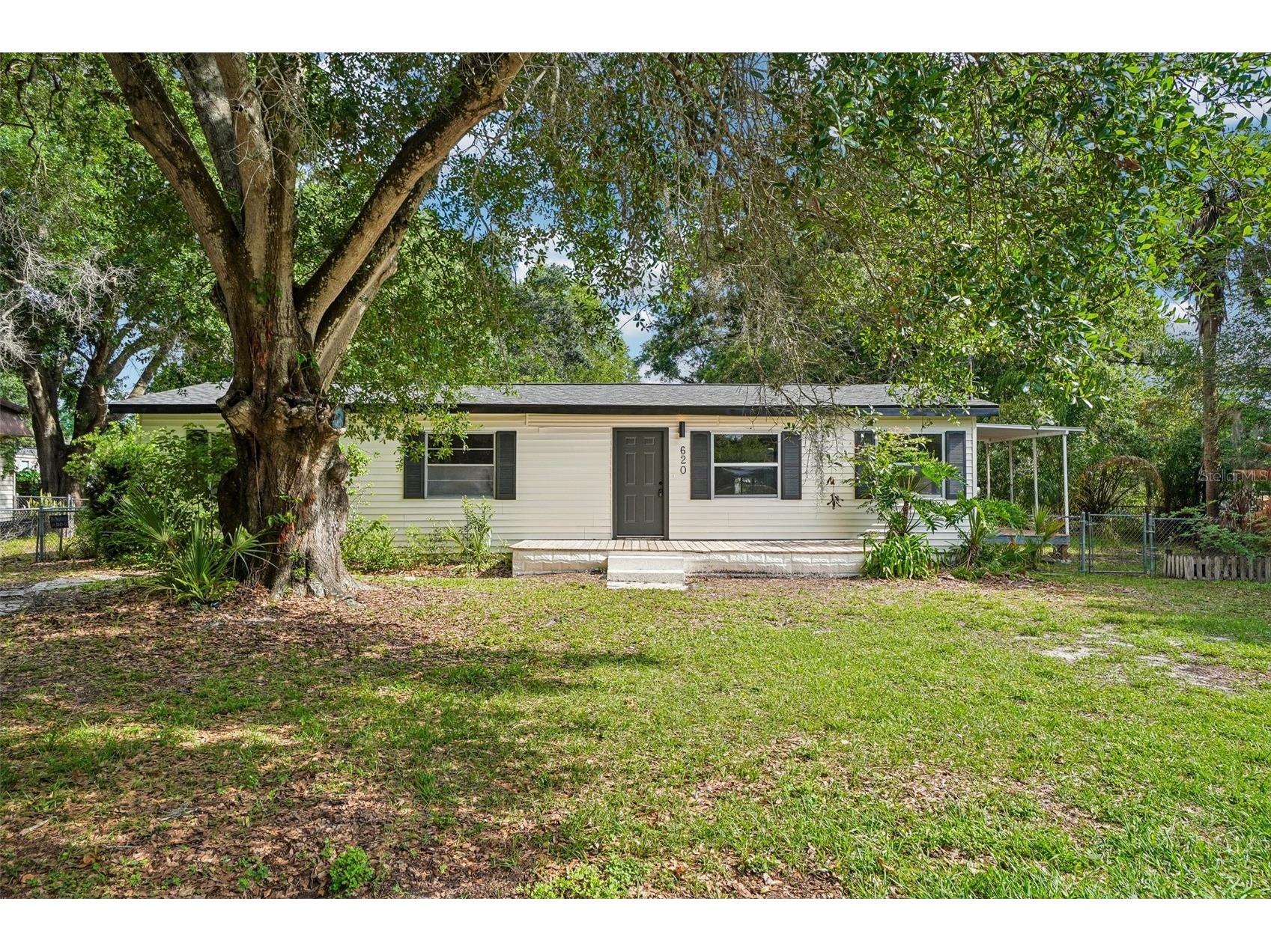 620 2nd Street Polk City FL 33868 TB8503756 image1