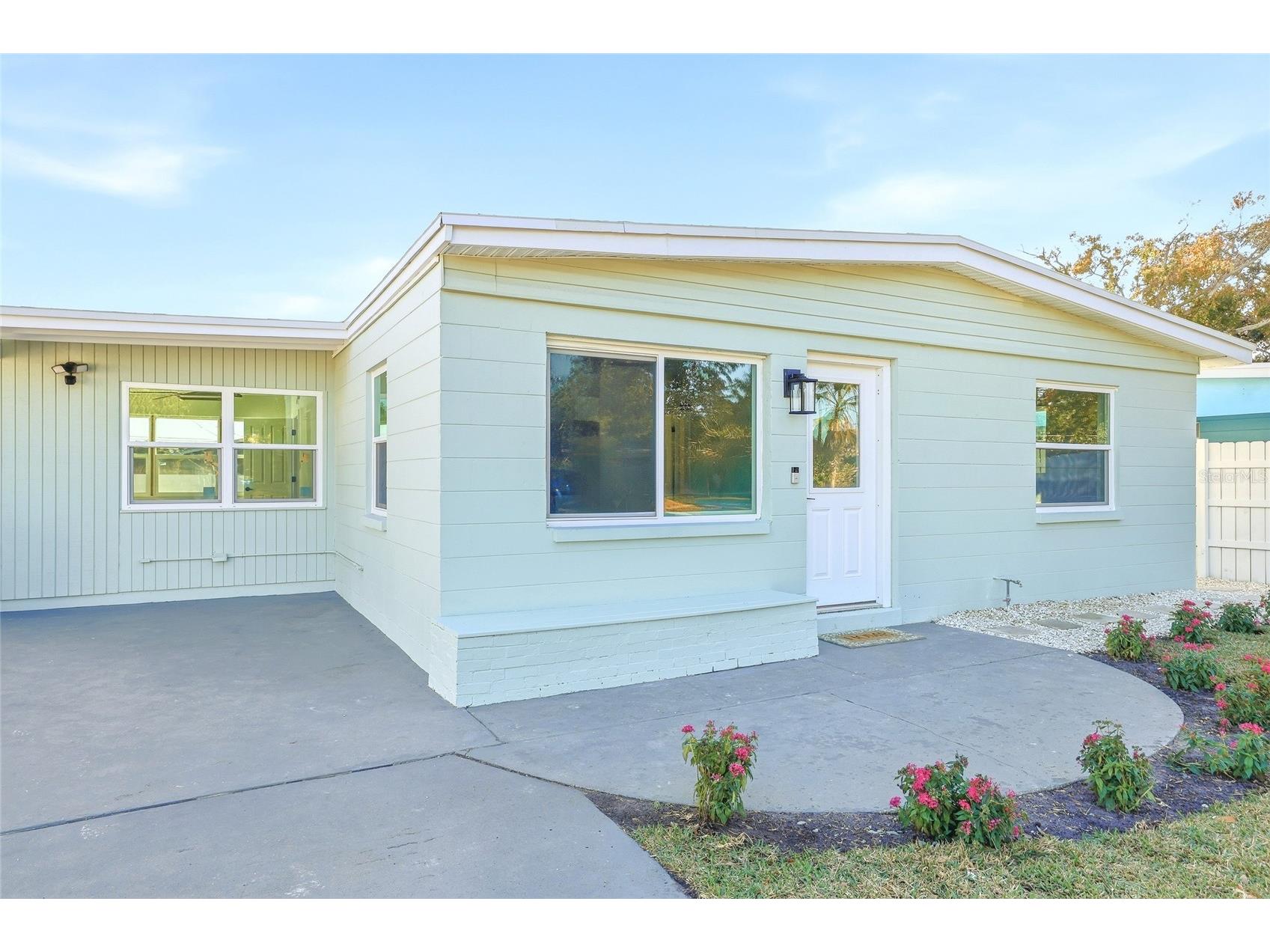 620 53rd Avenue S Saint Petersburg FL 33705 TB8468837 image22