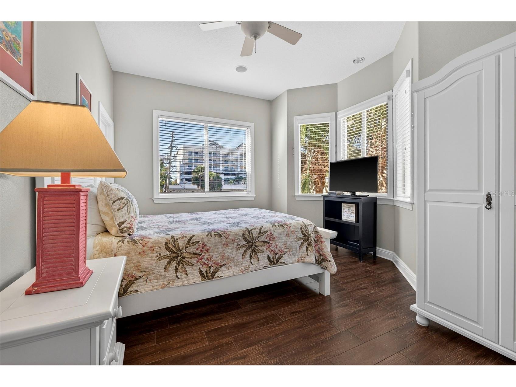 620 Bayway Boulevard Clearwater Beach FL 33767 - INTRACOASTAL WATERWAY TB8473038 image17