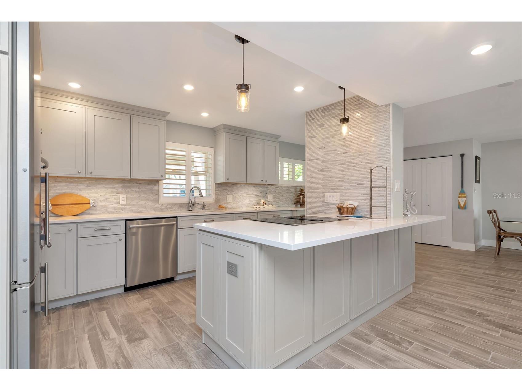 620 Edgewater Drive #102 Dunedin FL 34698 TB8492715 image14