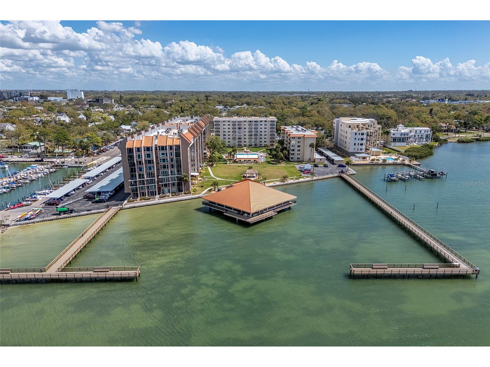 620 Edgewater Drives #103 Dunedin FL 34698 TB8484238 image2