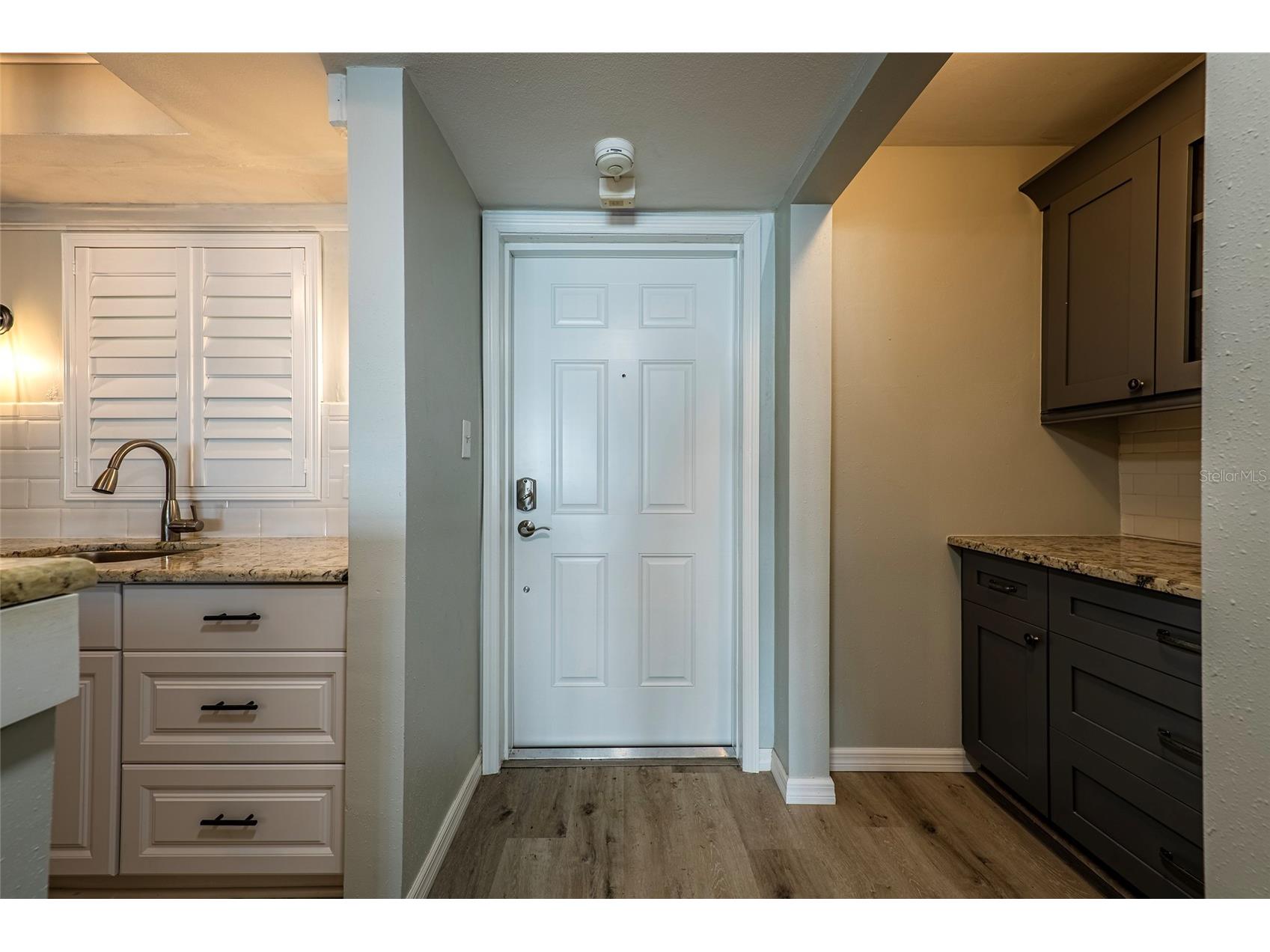 620 Edgewater Drives #103 Dunedin FL 34698 TB8484238 image3