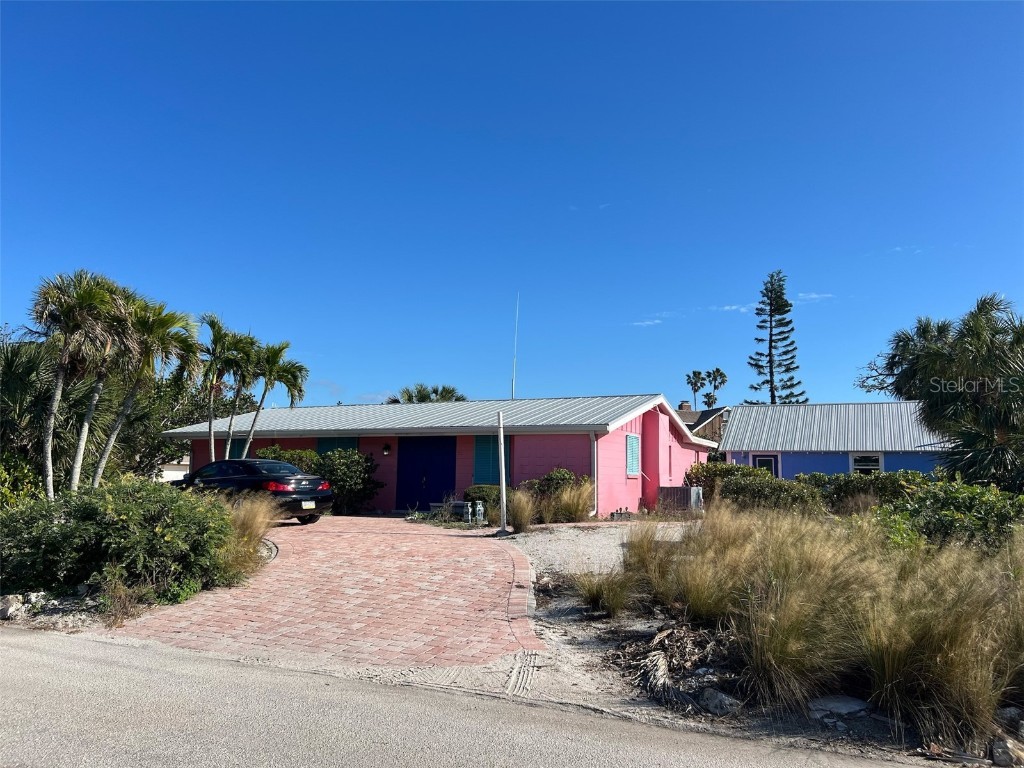 620 Fox Street Longboat Key FL 34228 - SARASOTA BAY / GULF OF MEXICO A4633322 image1