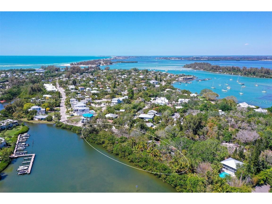 620 Jackson Way Longboat Key FL 34228 - SARASOTA BAY/BISHOPS BAYOU A4640068 image2