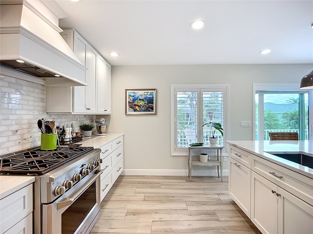 620 North Point Drive Holmes Beach FL 34217 - BIMINI BAY ANNA MARIA SOUND A4670040 image16