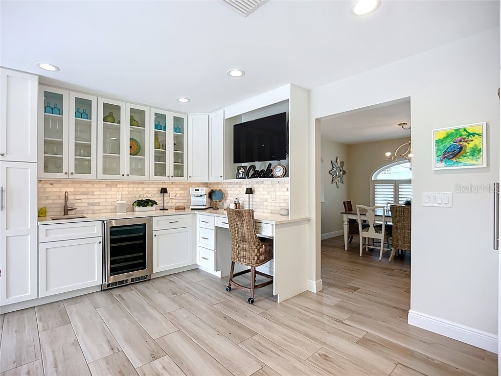 620 North Point Drive Holmes Beach FL 34217 - BIMINI BAY ANNA MARIA SOUND A4670040 image22