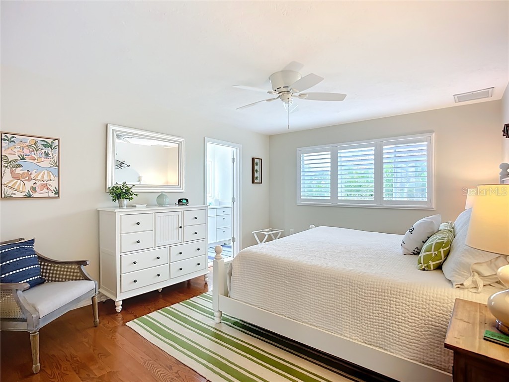 620 North Point Drive Holmes Beach FL 34217 - BIMINI BAY ANNA MARIA SOUND A4670040 image36